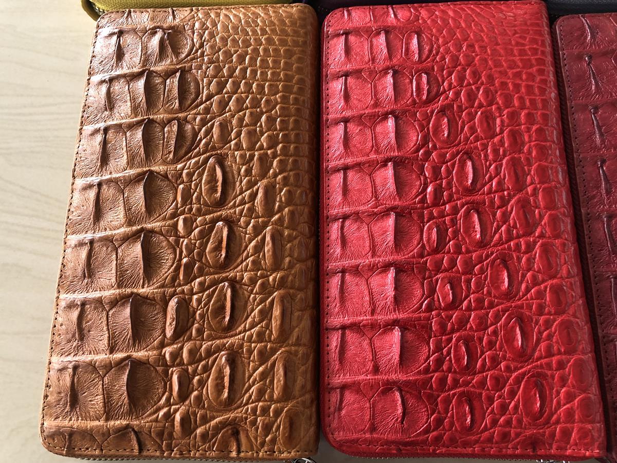 Hornback Crocodile skin wallet 1 zip 04.jpg